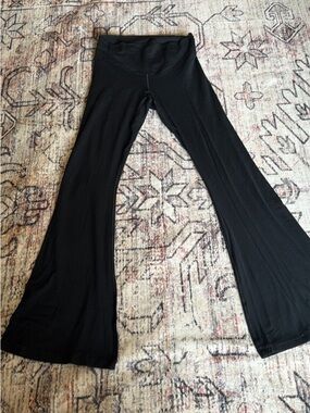 Offline by Aerie Real Me Flare Legging S